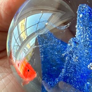 Beautiful vintage art glass paperweight/decor